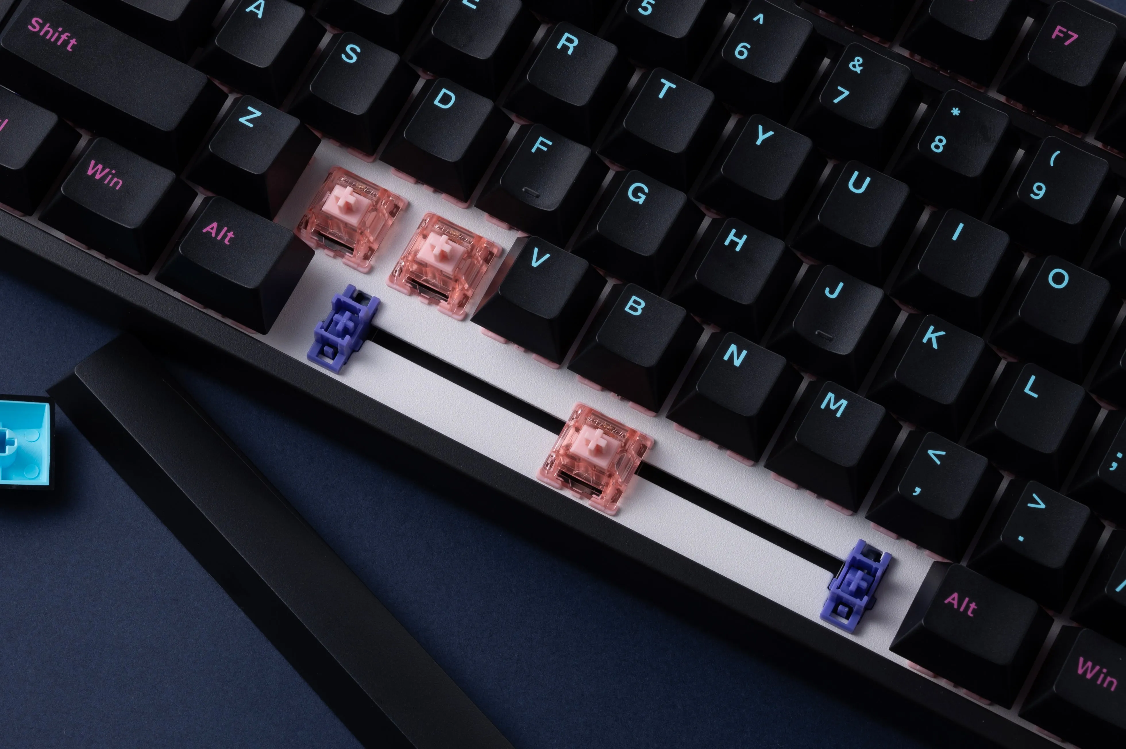 Akko 5087S VIA RGB Hot-Swappable Mechanical Keyboard Midnight (Gateron Pink-Lubed)