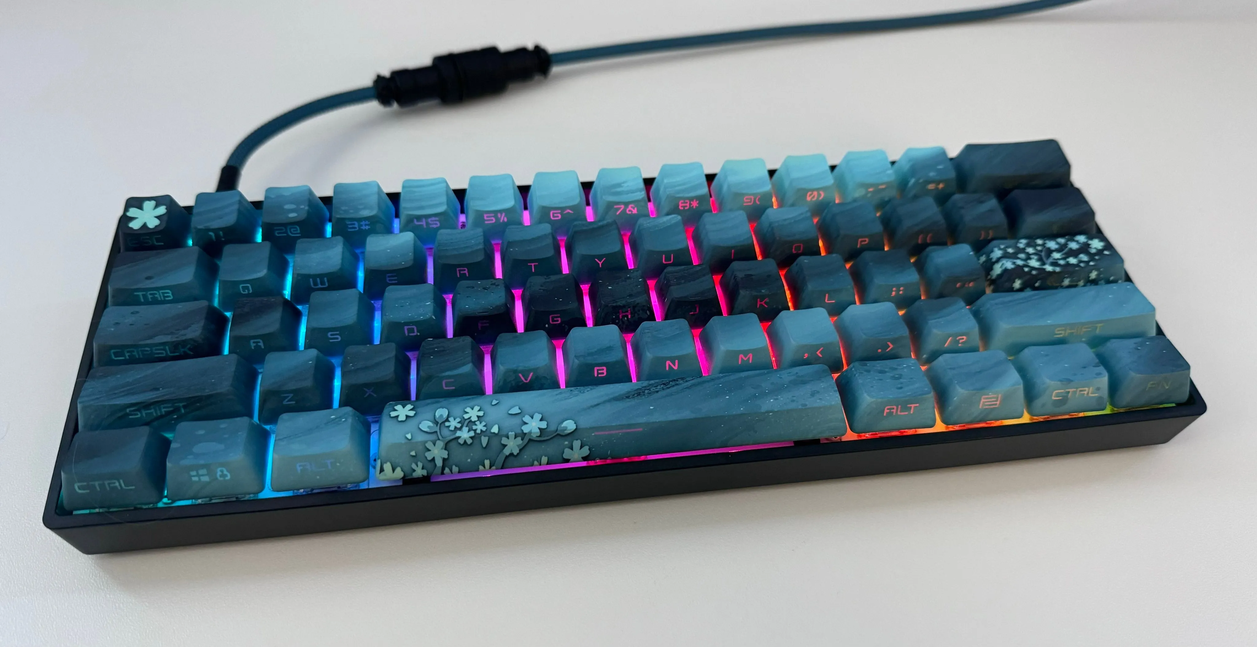 Hayabusa 60% Keyboard - Midnight Sakura