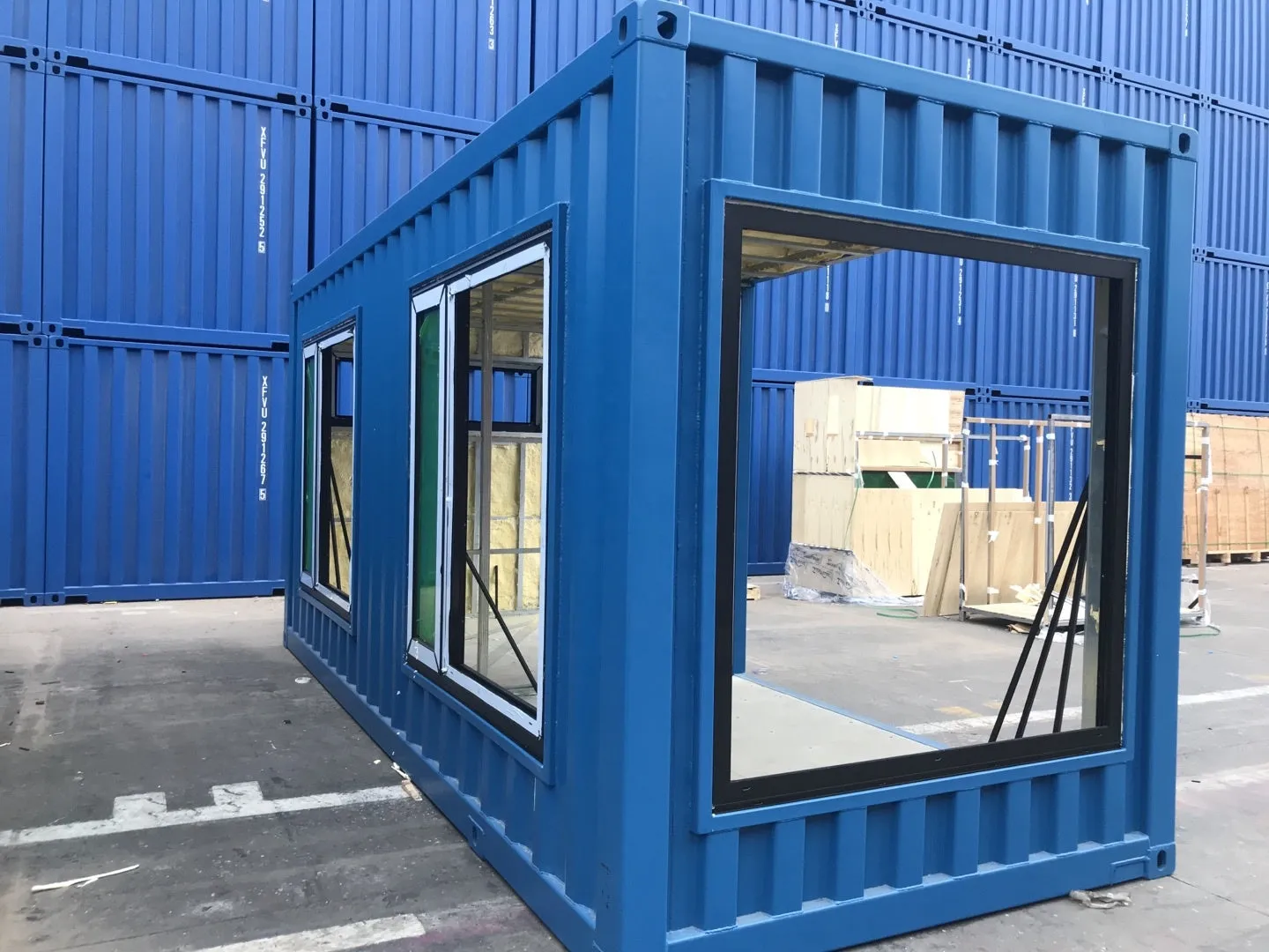 Superhouse Canada market use thermal break windows for container house